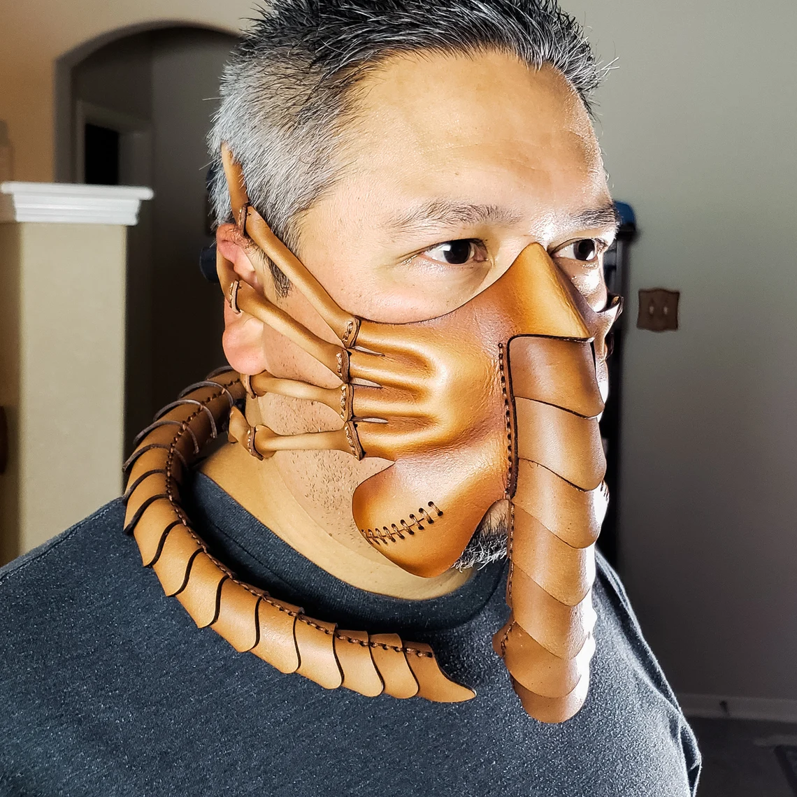 Facehugger Mask
